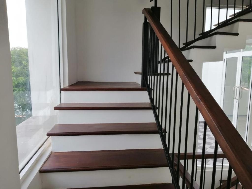 Vidushi Home Minuwangoda ภายนอก รูปภาพ