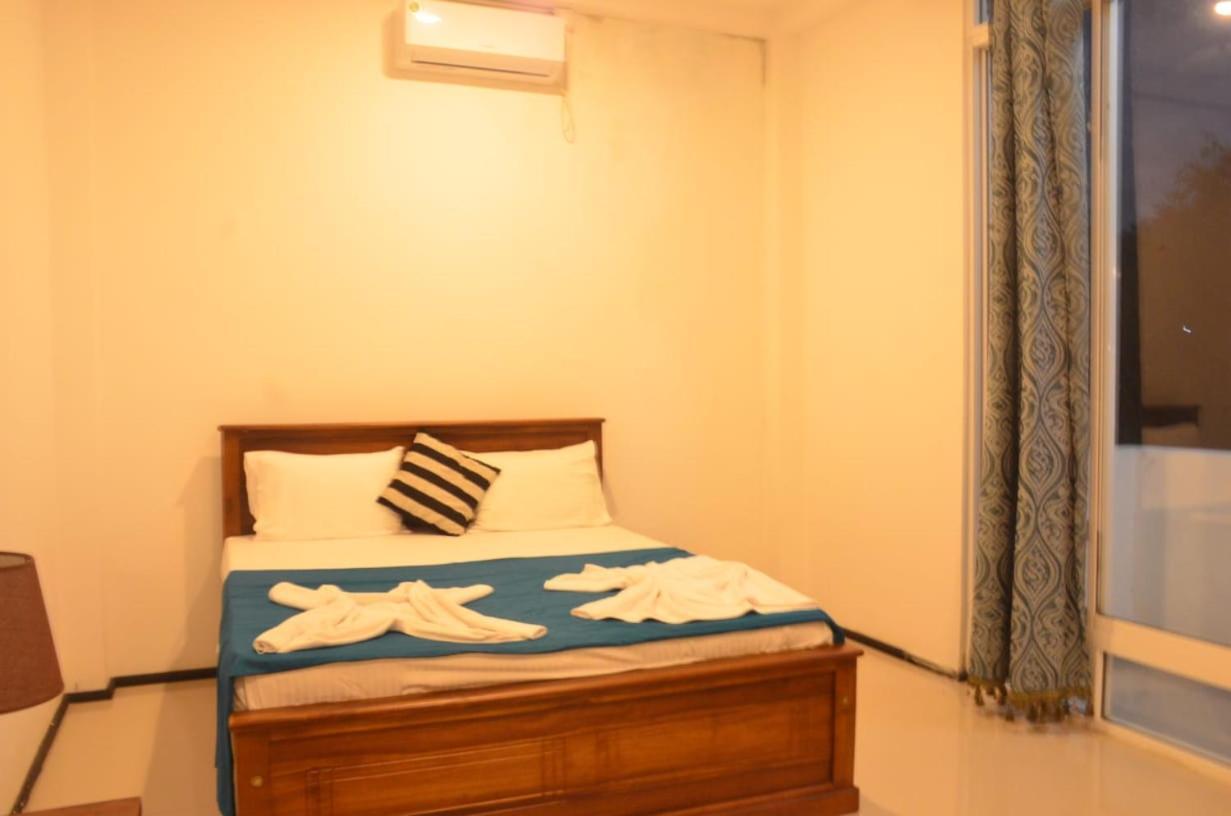 Vidushi Home Minuwangoda ภายนอก รูปภาพ