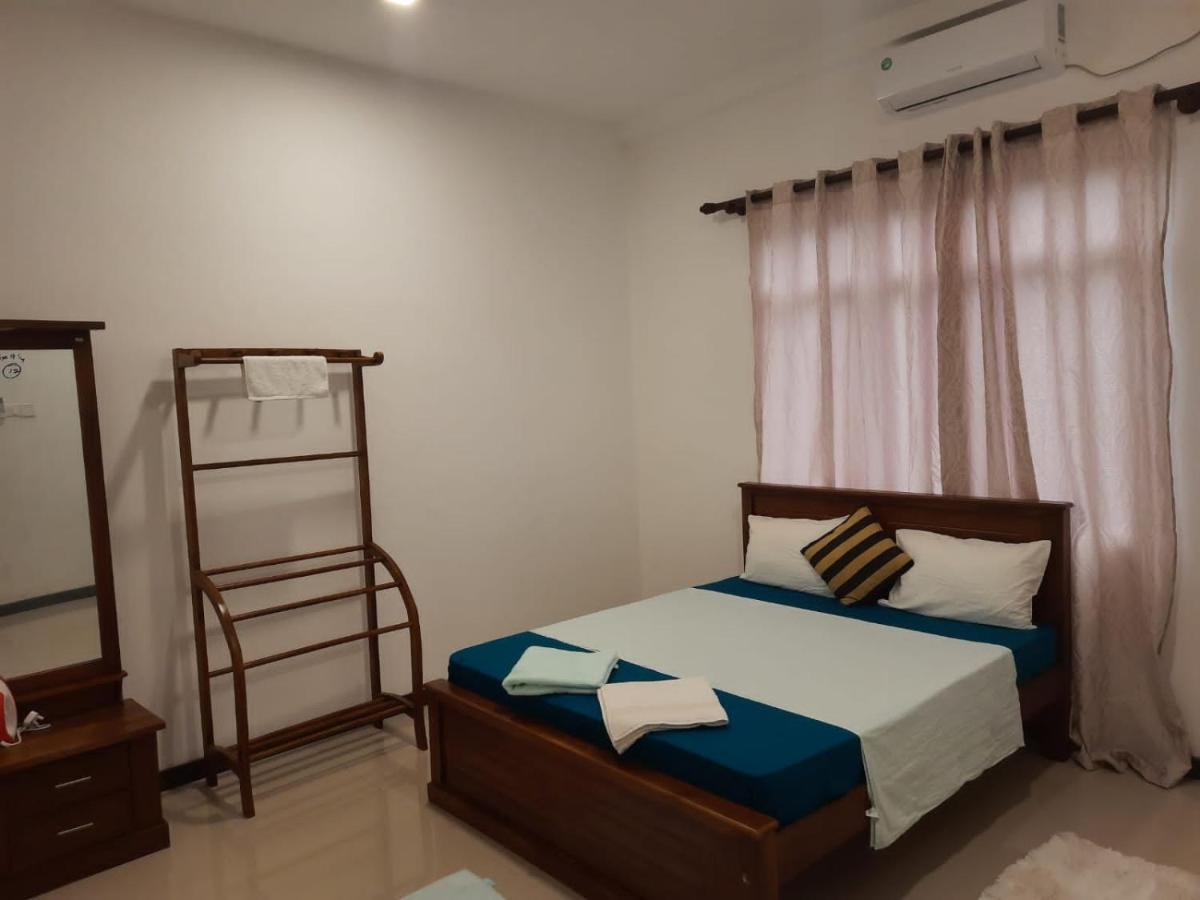 Vidushi Home Minuwangoda ภายนอก รูปภาพ