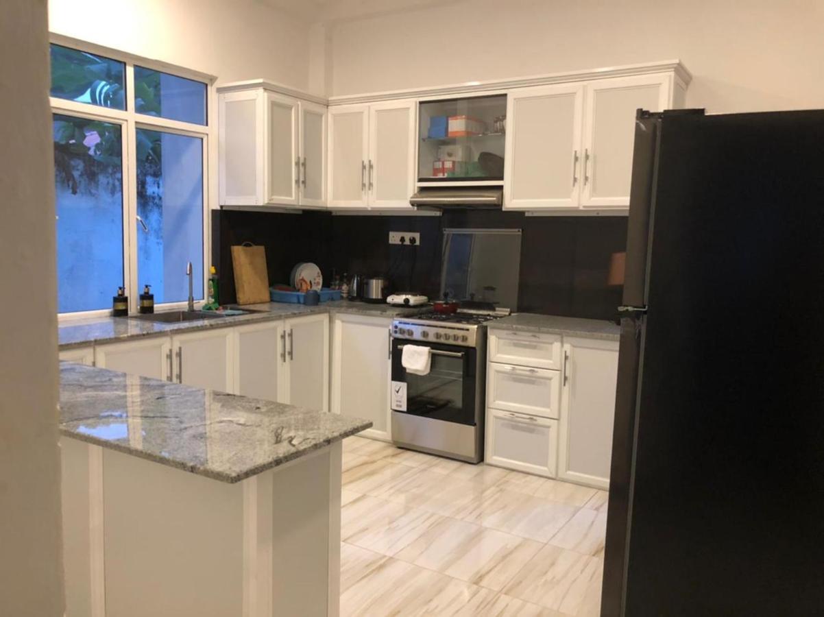 Vidushi Home Minuwangoda ภายนอก รูปภาพ