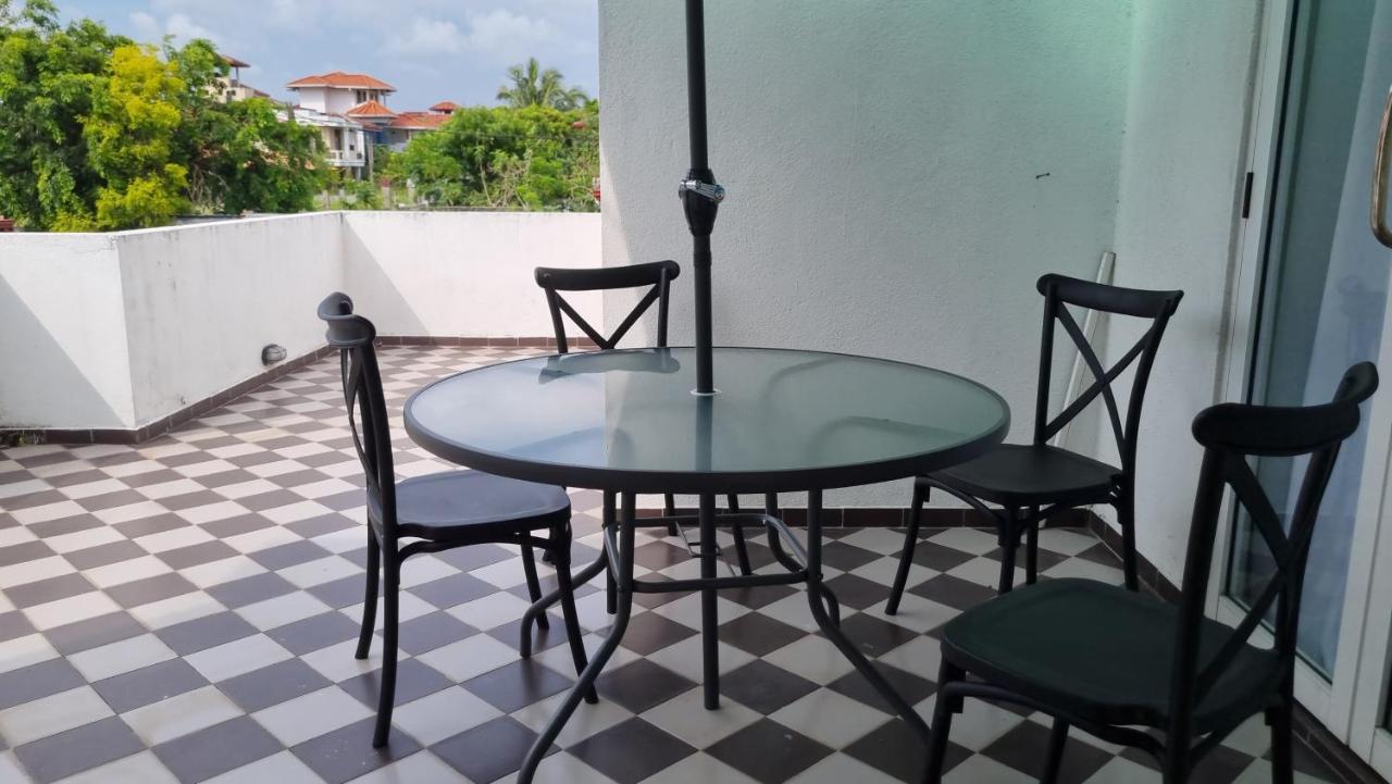 Vidushi Home Minuwangoda ภายนอก รูปภาพ